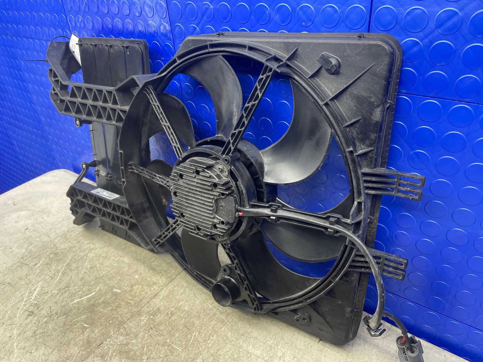 2016-2021 MCLAREN 570S OEM 3.8L LEFT SIDE ELECTRIC COOLING FAN MOTOR