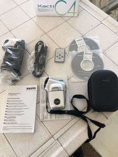 Sanyo Digital Movie Camera Xacti Dmx-C4 Handled No Docking Station Open Box