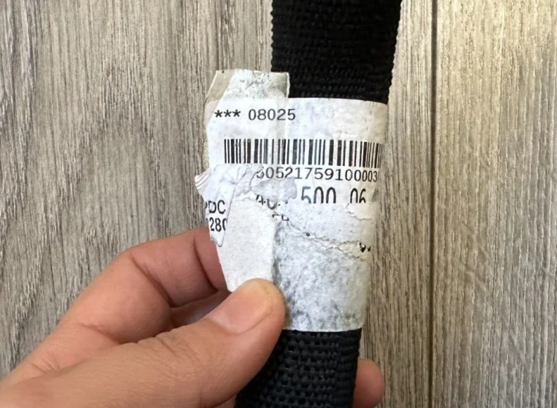 NUEVO 2019 2020 2021 MERCEDES G550 MANGUERA REFRIGERANTE IZQUIERDA 4635000602, ORIGINAL OEM Foto 4 de 4