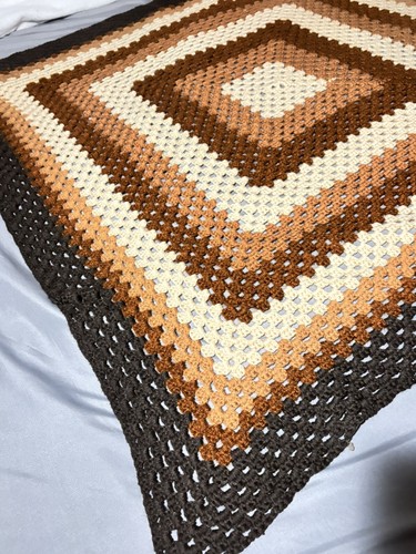 Granny Square Crochet Afghan Blanket Vintage 50”x45” - Picture 10 of 11