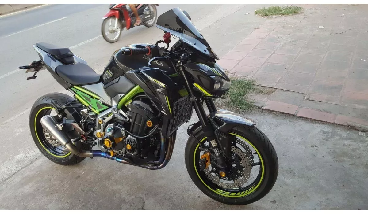 Kawasaki z900 touring deals