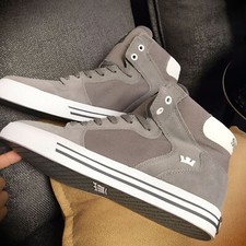 Supra Men's Vaider Skate grey shoe High Top 2023 HOT