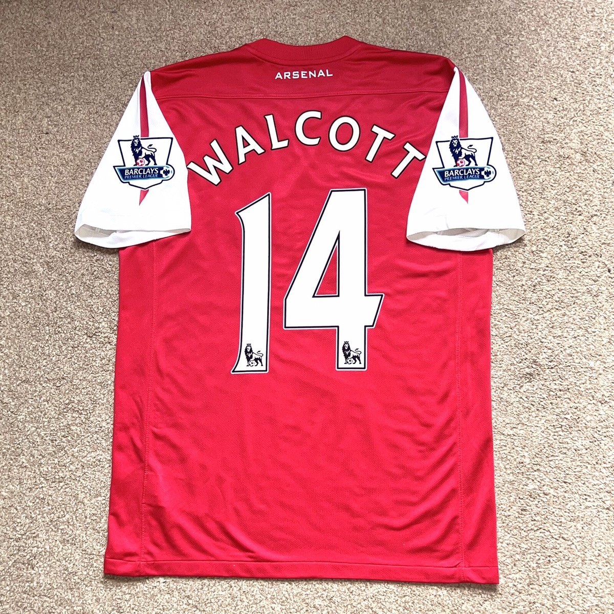 Original ARSENAL Football Shirt WALCOTT (M) 2011/12 NIKE vintage