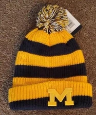Adult Striped UNIVERSITY OF MICHIGAN Beanie Knit Winter Hat Stocking Cap NWT