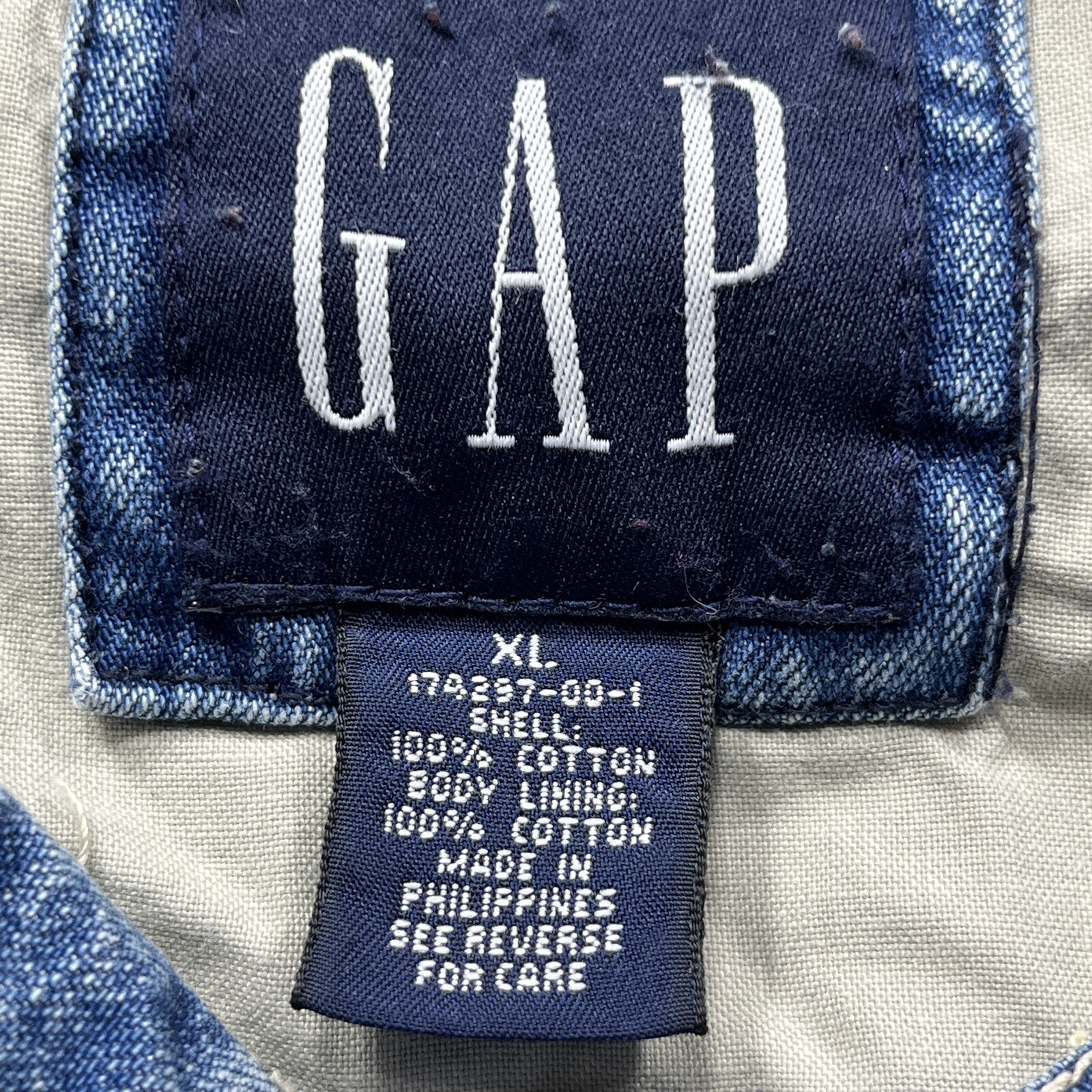 Gap Jean Jacket Mens Size XL Oversized Denim Coat Blue Button Up Adult