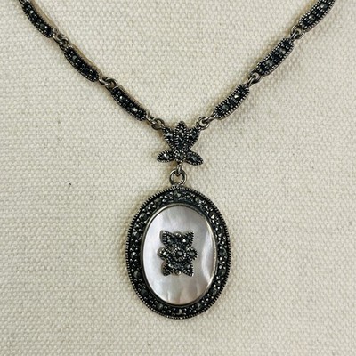 925 Sterling Silver Marcasite Mother of Pearl Cameo Style Pendant Necklace 17g