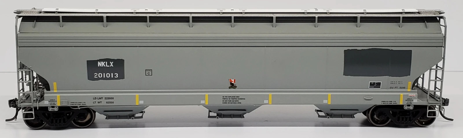 PRAIRIE SHADOWS HO Trenton Works 5250 Covered Hopper NKLX Patch ex CN ...