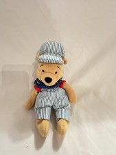 VNTG Disney Store Exclusive Winnie the Pooh Choo Choo Pooh Plush Beanie