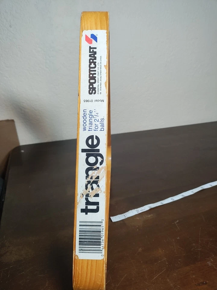 Triángulo de madera Sportcraft para bolas de billar de 2 1/4" toda madera Foto 2 de 3