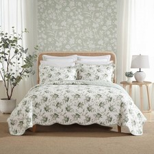 Laura Ashley - Twin Quilt Set, Elegant Lightweight Bedding with Matching Sham...
