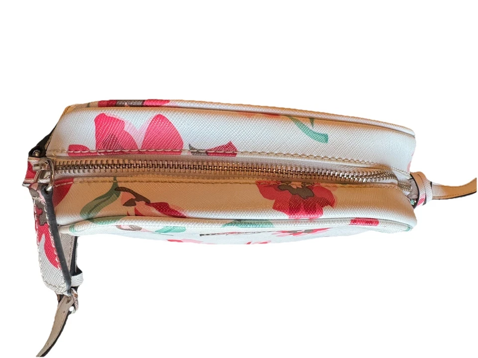 Guess Poppy Floral Shoulder Bag Logo Pink, Fuschia, White With Cheetah Lining - Image 4 of 4