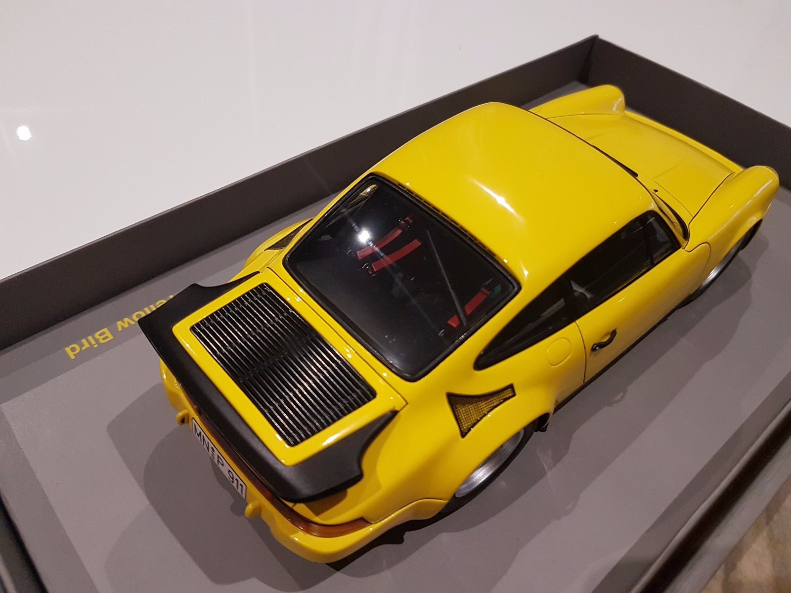 1/18 Spark Porsche Porsche Porsche RUF CTR Yellow Bird Very Rare Sold Out 18S021 | Grand Assortiment
5d5746 1/18 Spark Porsche Porsche Porsche RUF CTR Yellow Bird Very Rare Sold Out 18S021 | Grand Assortiment
5d5746