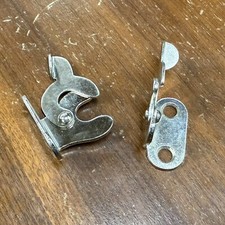 1 pr Upright/Vertical Piano Upper/Front Frame Panel Catches/Mounts