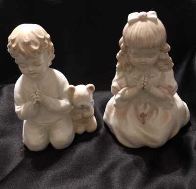 vintage porcelain praying boy/girl Figurines Set