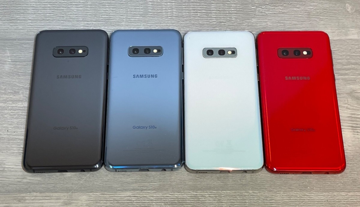 Samsung Galaxy S10e Prism Black White 128GB Unlocked Verizon Samsung Galaxy S10e Prism Black White 128GB Unlocked Verizon