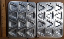 Christmas Lot of 5 Holiday Tree Themed molds/pans/storage