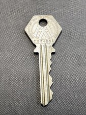 VINTAGE AA ROADSIDE ASSISTANCE PHONE BOX KEY - YALE