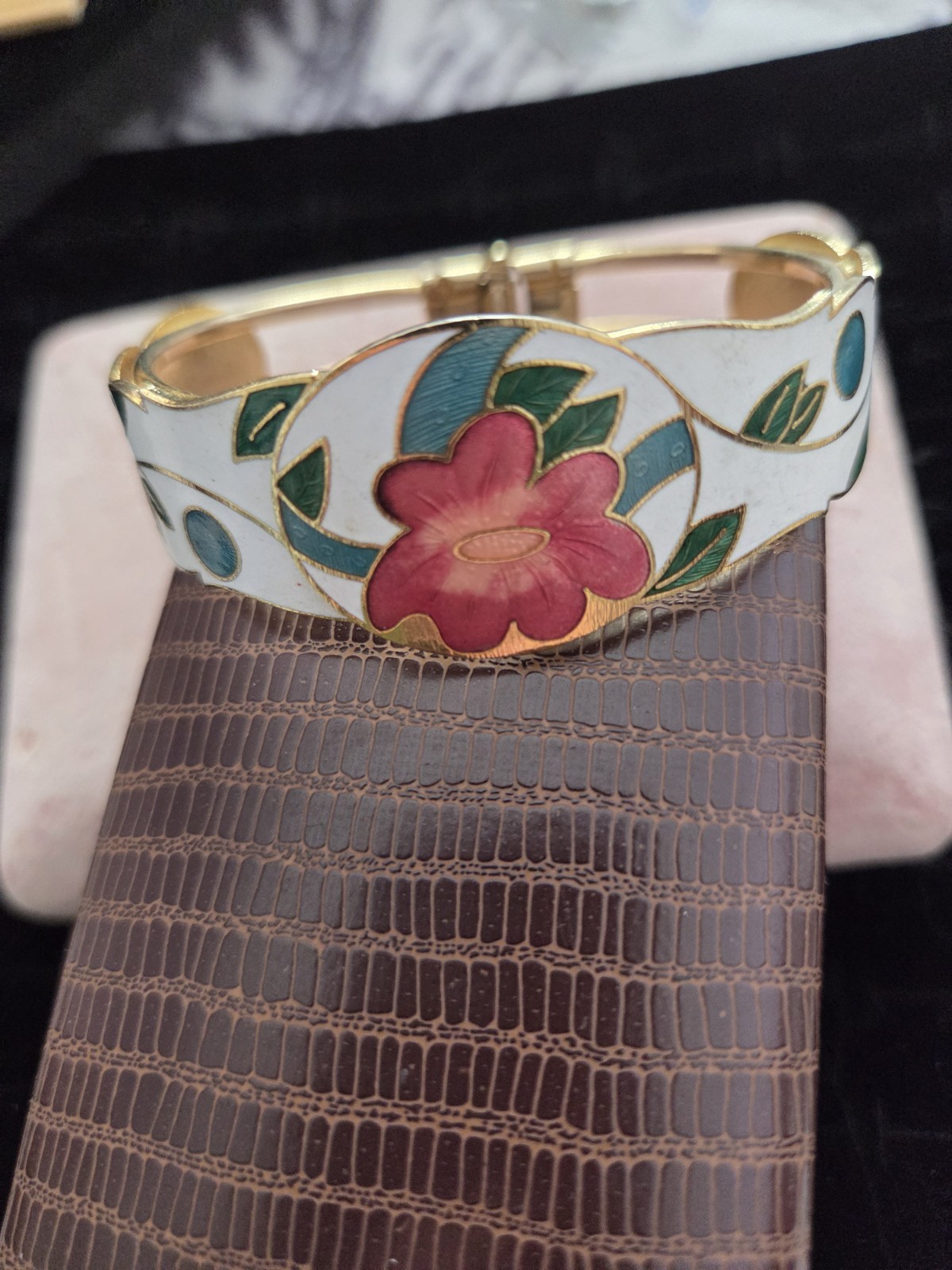 Vintage Cloisonne Enamel Hinged Bangle Bracelet Red Rose Flower White
