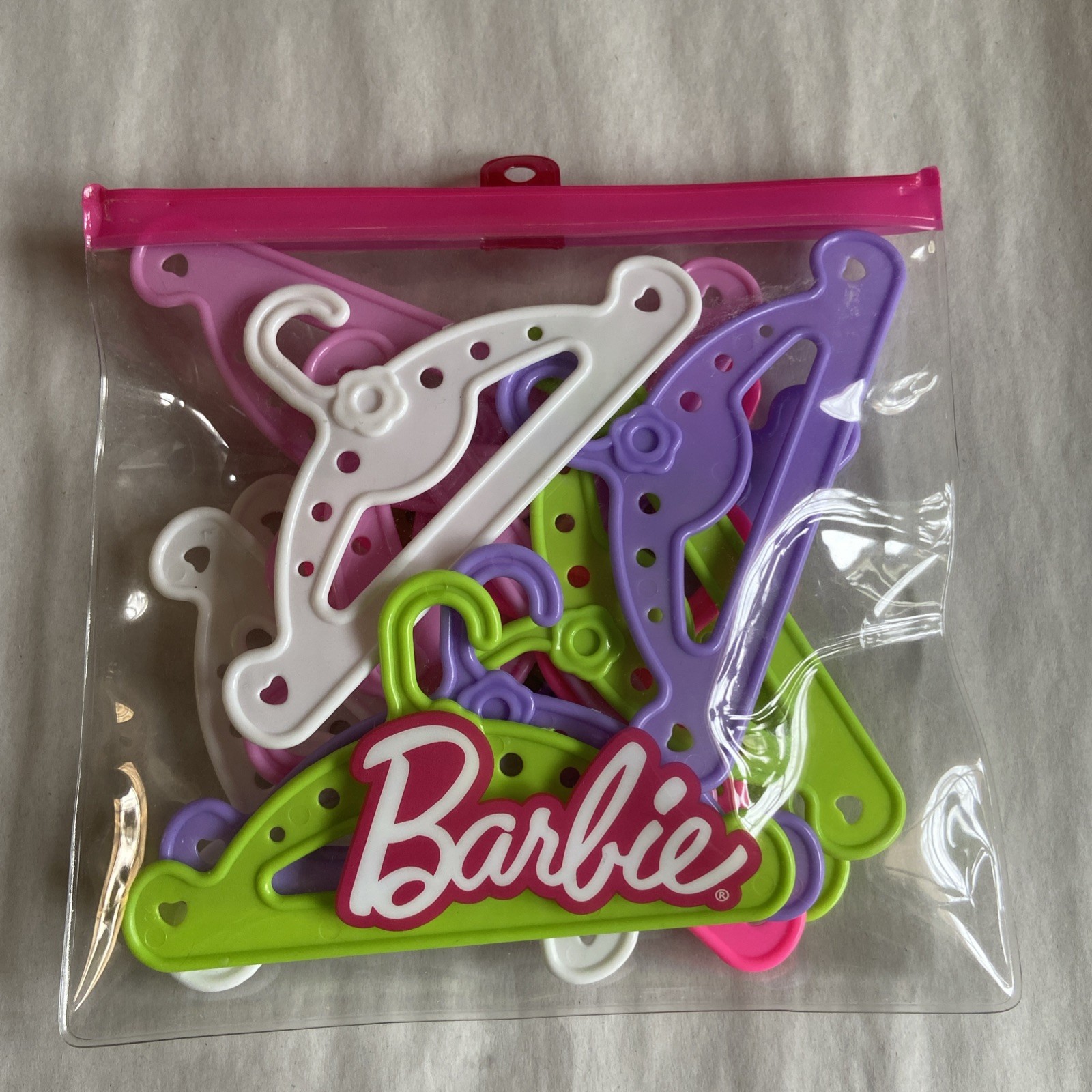 Hangers Mattel 2000? Oem
