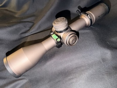 Vortex Razor Gen II HD MOA Riflescope  4.5-27X56 MOA