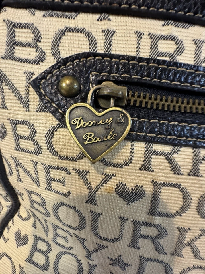 Dooney & Bourke винтажный подпись холст печать маленький мягкий чехол наплечная сумка - Изображение 4 из 4