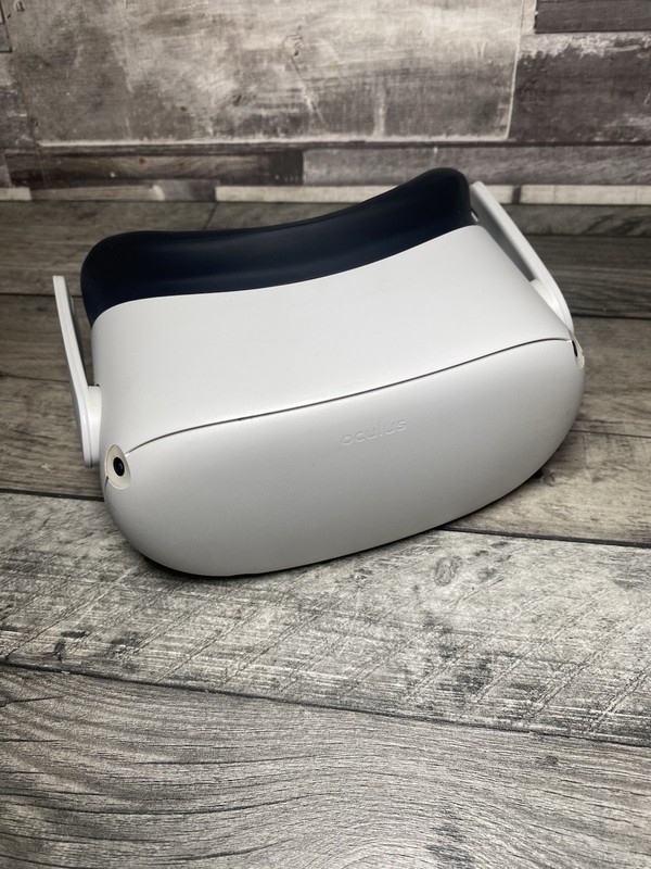 Meta Oculus Quest 2 64GB VR Headset ONLY - Good Working Order -