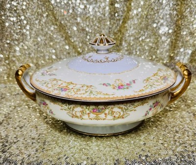 Noritake Nanette 4912 Covered Vegetable Bowl 8 1/4'' Cream Floral Gold Trim