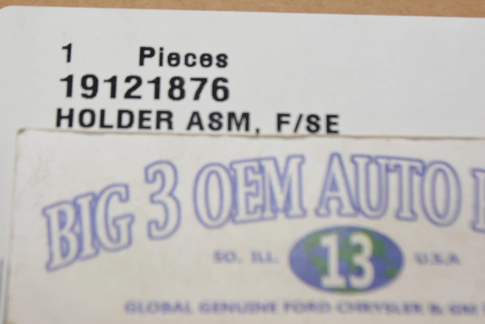 Chevrolet Colorado 2004-2012 asiento trasero bronceado portavasos inserto nuevo OEM 19121876 Foto 4 de 4