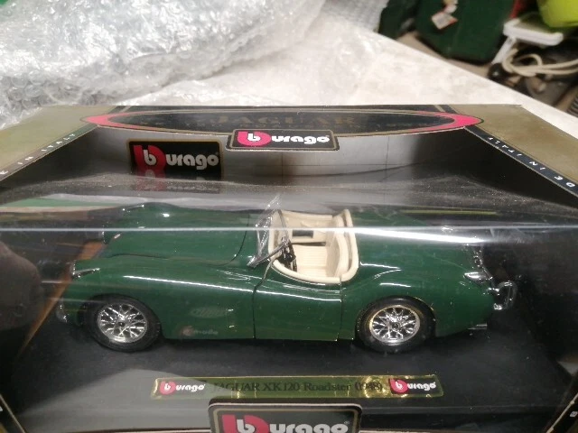 Burago 1502 Italie Jaguar XK 120 Roadster 1948 Vert 1:24 Style Solido  - Photo 2/4