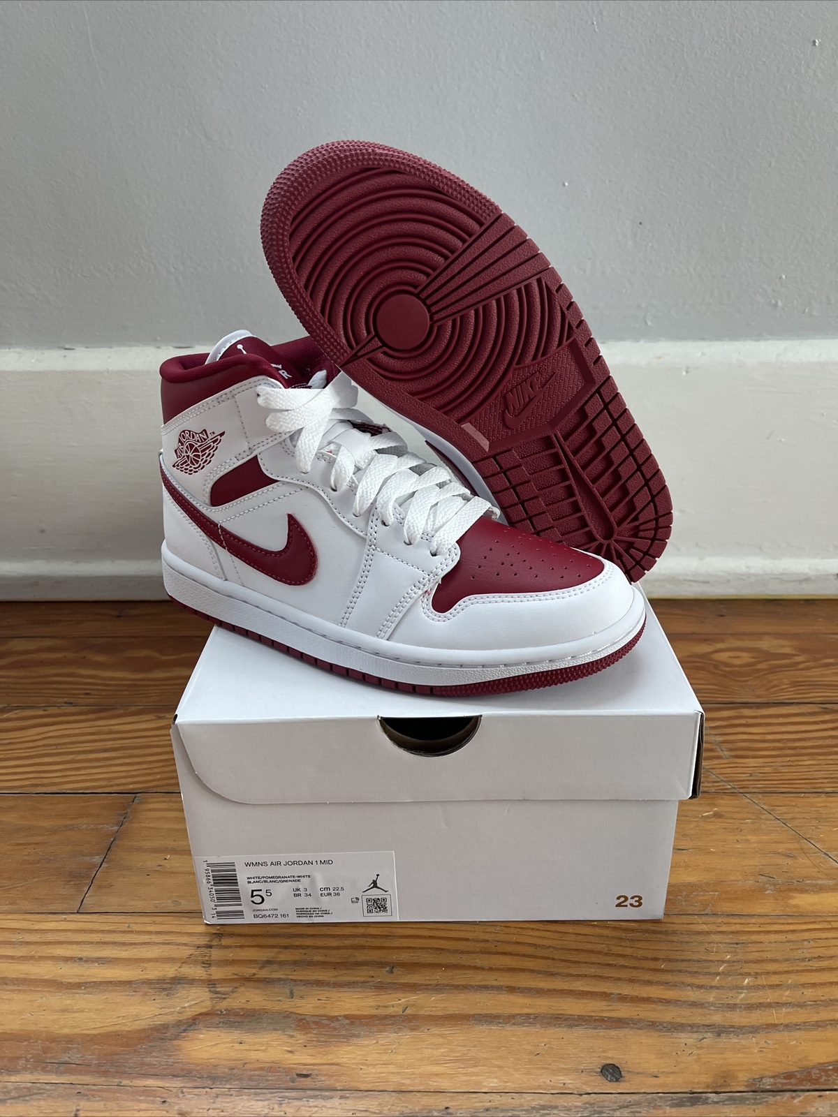 Wmns Nike Air Jordan 1 Mid Reverse Chicago Size 5.5w | eBay