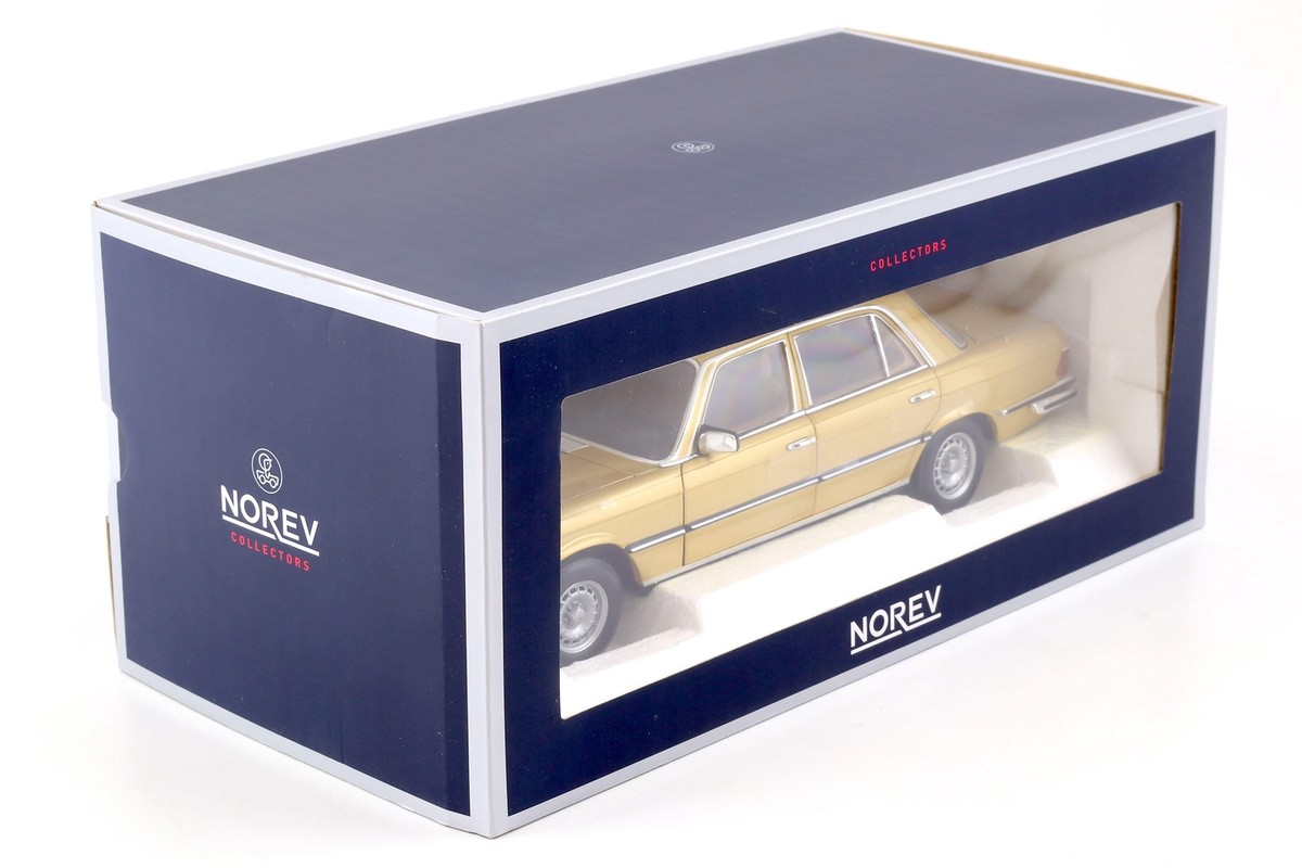 Voiture berline MERCEDES 450 SEL 6.9 couleur vert métallique de 1976 avec une échelle de 1/18 conçu par NOREV sur