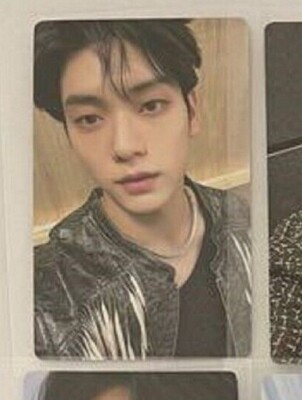 TXT Official photo card 2023 Season's Greetings yeonjun soobin