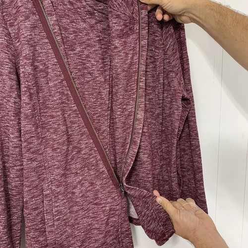 G.H. Bass & Co. size XXL Women’s Burgundy Asymmetrical Zip Knit Cardigan Jacket - Picture 7 of 15