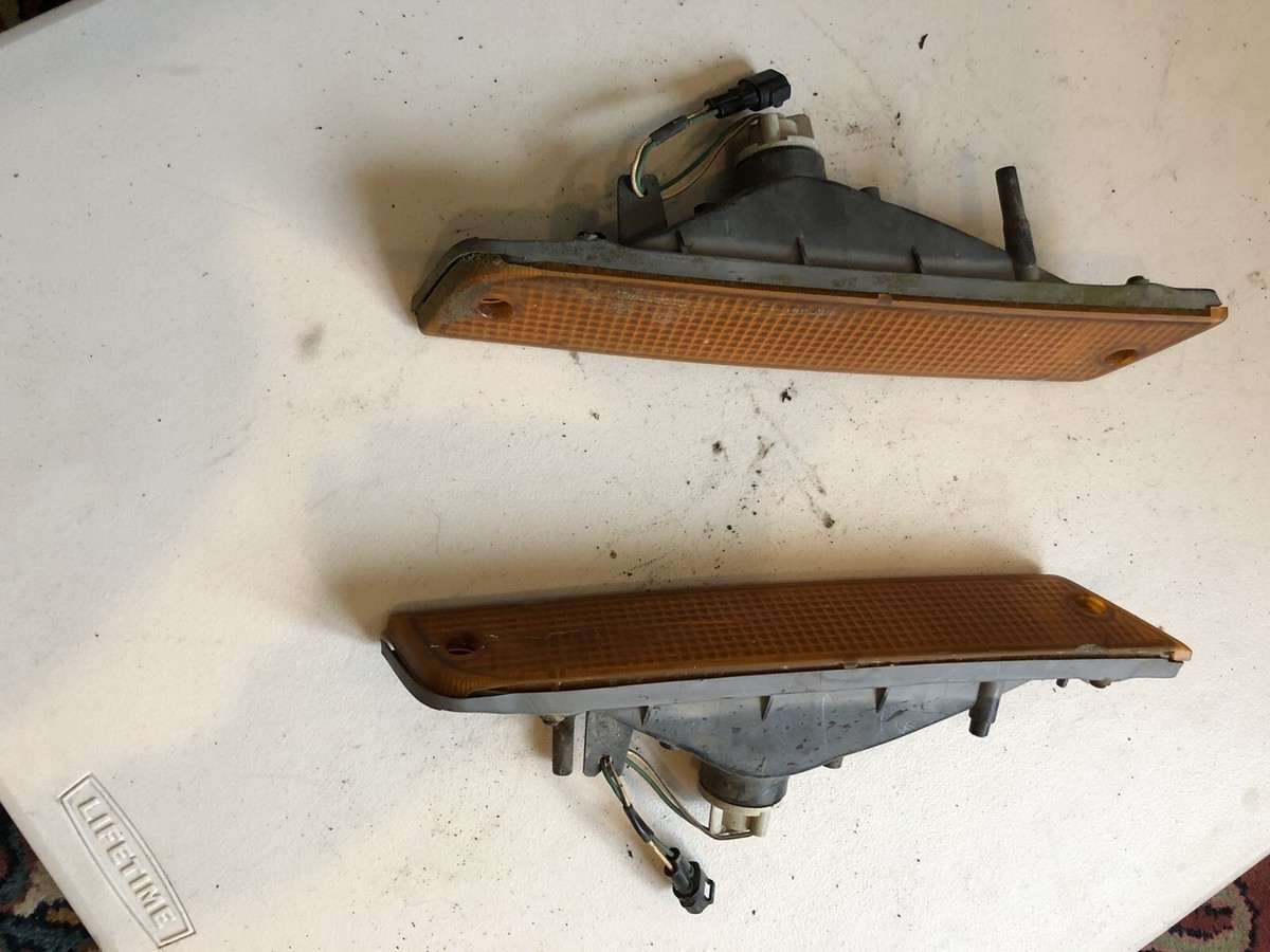 88-90 Toyota Land Cruiser FJ62 Front Turn Signal Lamp Lens | eBay