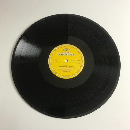 Clara Haskil Plays Mozart - Piano Concerto No. 13… LP - D G 2538 139 VG+/EX - Picture 4 of 4