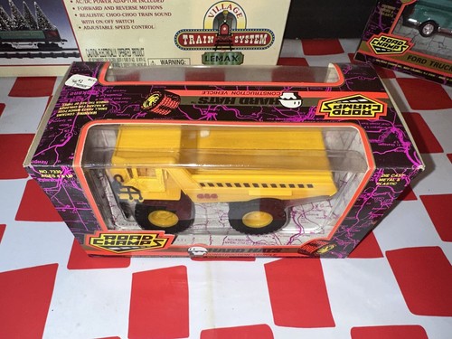 Road Champs Hard Hats Construction Vehicles Dump Truck 1993 Vintage RARE FIND - Picture 3 of 4