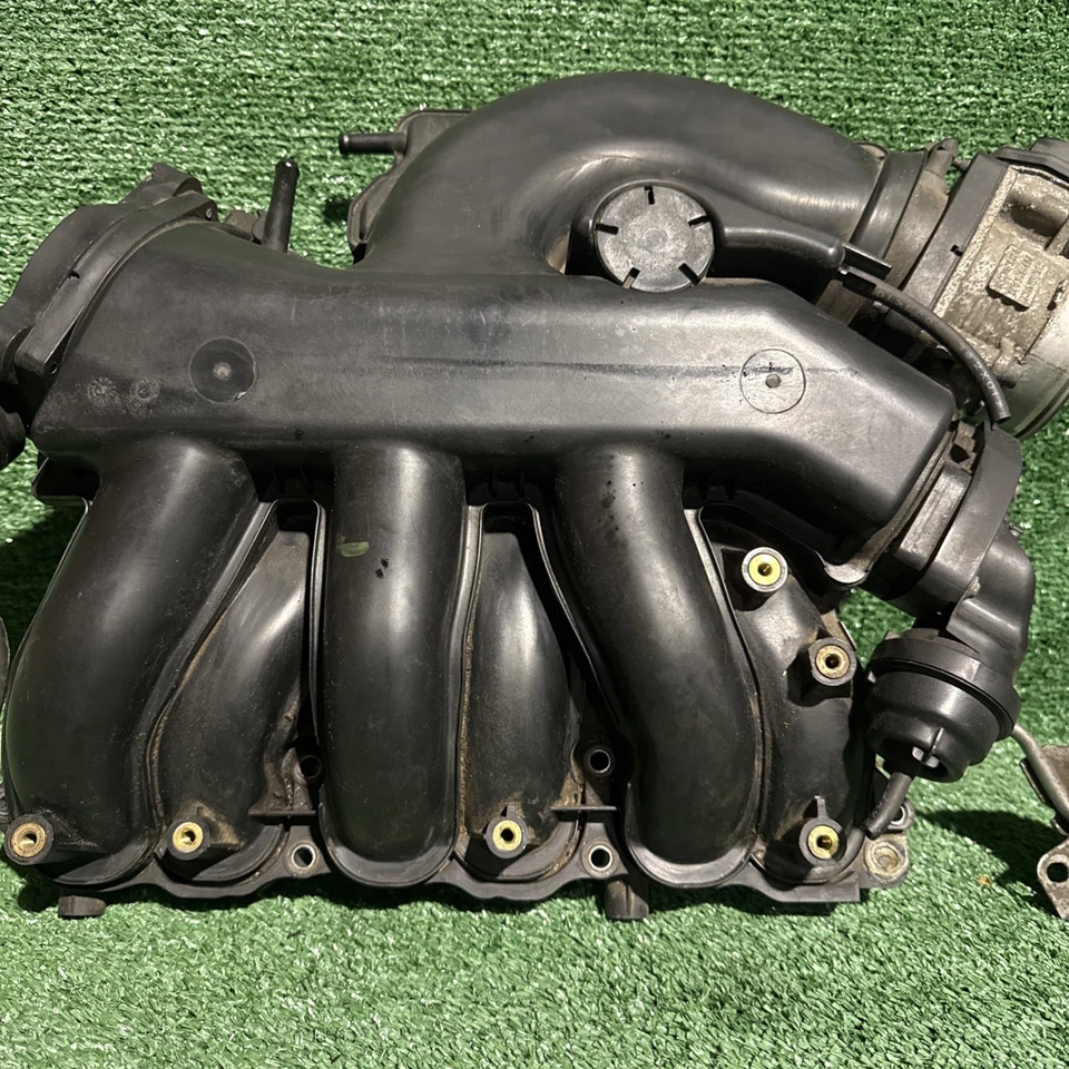 Infiniti QX60 JX35 2013-2016 3,5 L motor colector de admisión superior OEM Foto 3 de 4