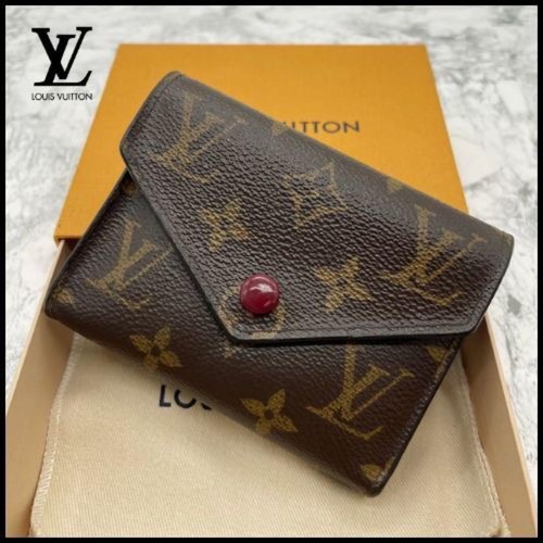Louis Vuitton Portefeuille Victrine Monogram Tri-Fold Wallet