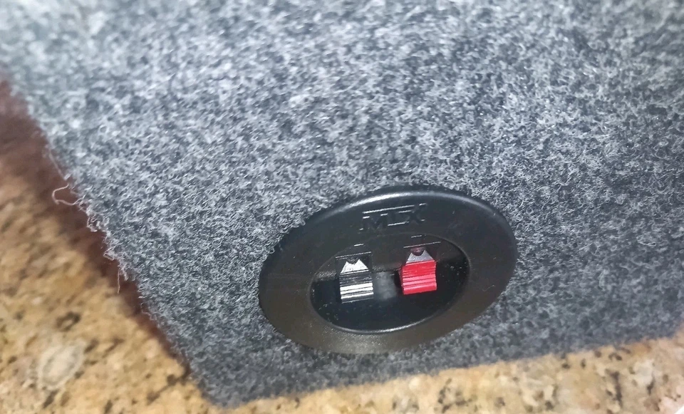 Subwoofer 1 MTX Road Thunder 6" In Box With Tweeter Upper Cone Original. V.G.C. - Image 4 of 4