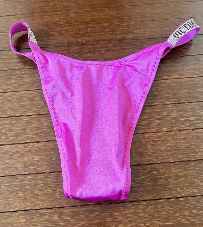 Cueca de biquíni Victoria's Secret Shine Strap Escondido brasileira roxa tamanho XL - Imagem 4 de 4