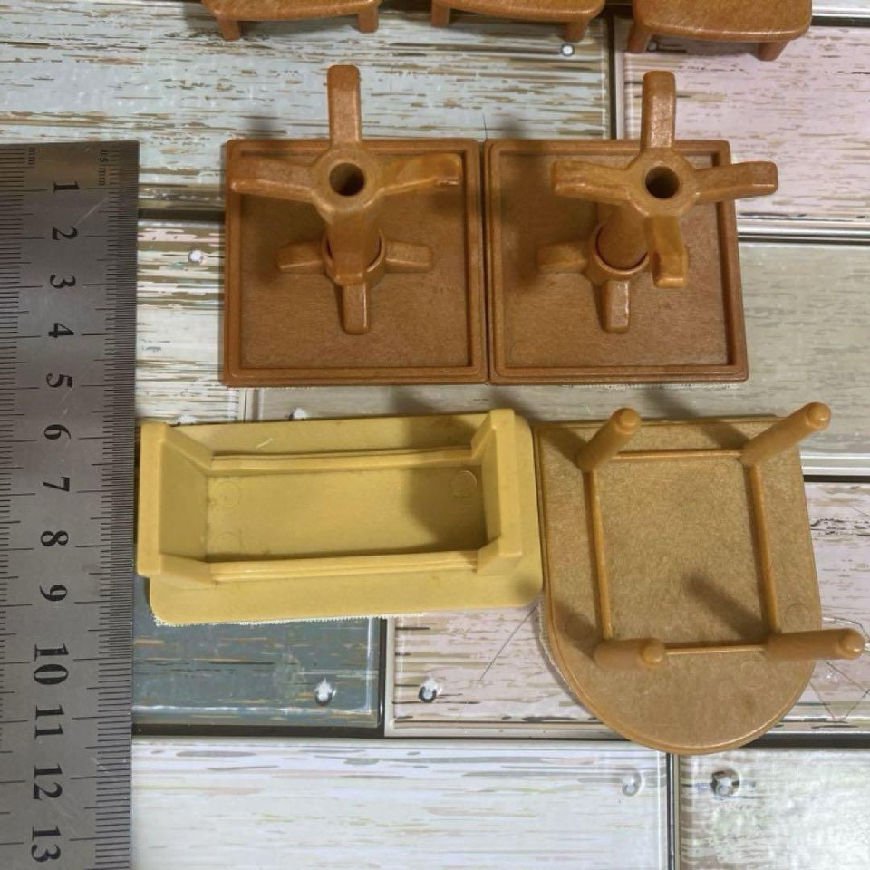 Sylvania Early Table Chair Restaurant Accessory Furniture Miniature