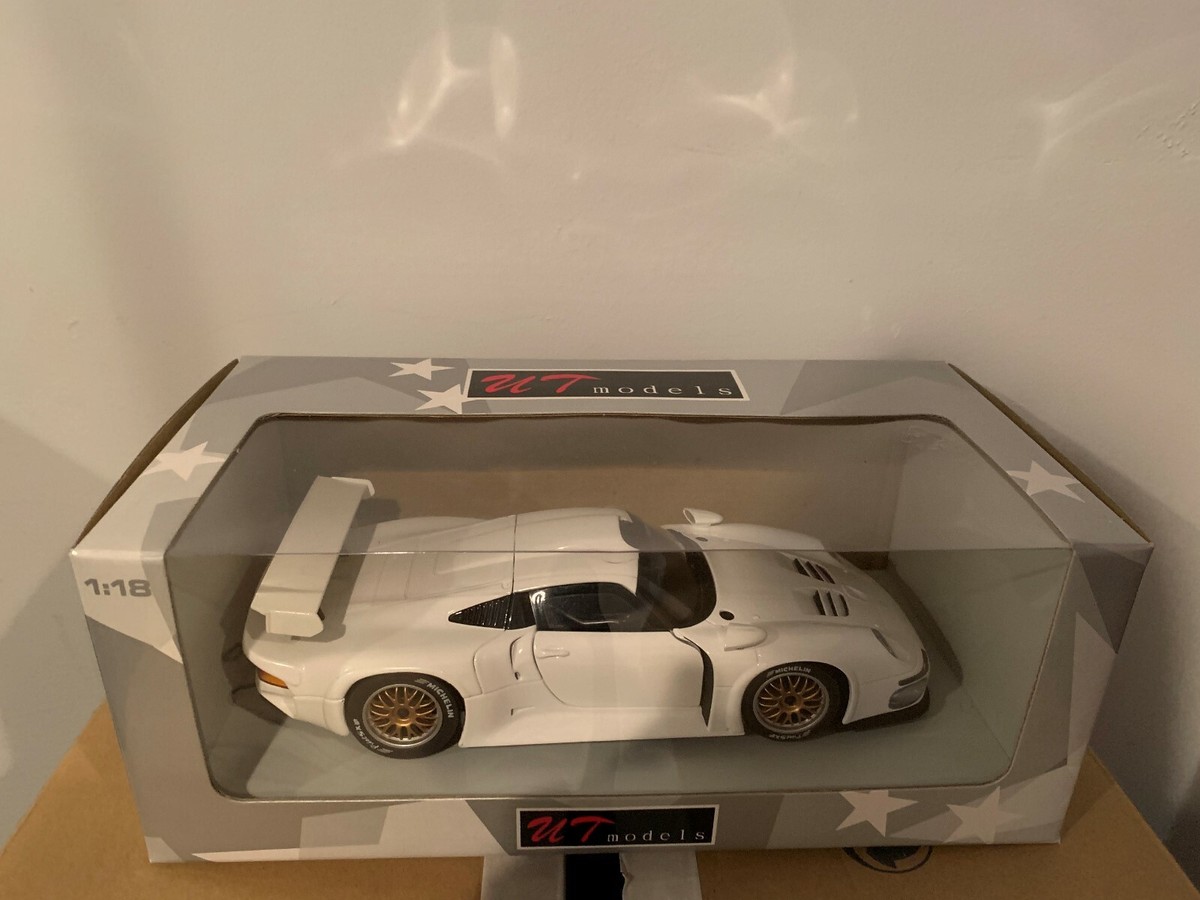 UT MODELS 1:18 PORSCHE 911 GT1 RACE WHITE DIECAST COMPLETE W