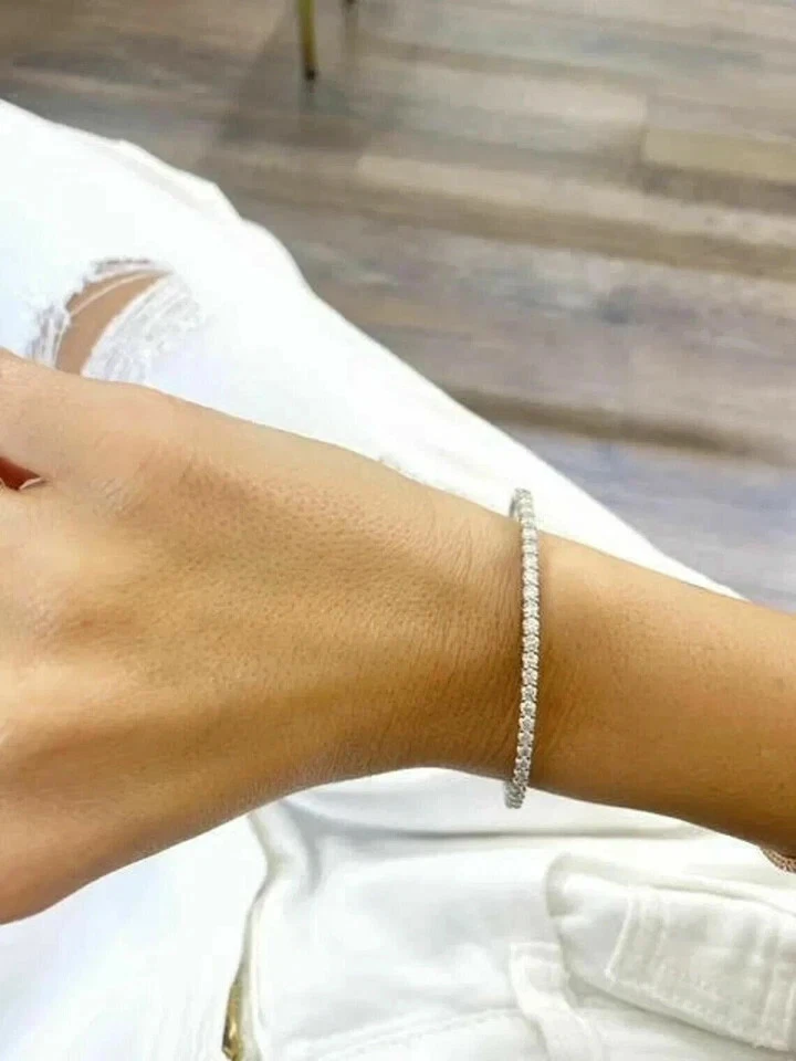 7,70 Ct Rundschliff VVS1/D Simulierter Diamant Armreif 14k Weißgold Beschichtet - Bild 4 von 4