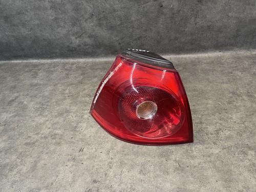 VW Golf 5 V Rücklicht Rückleuchte Links #23551