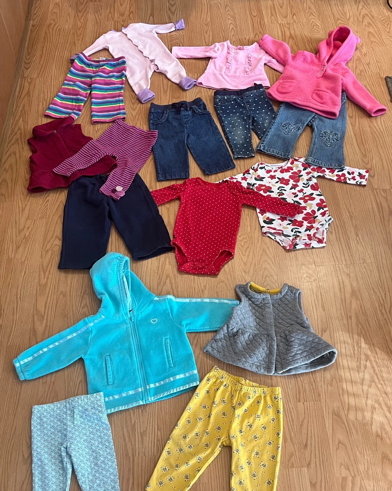 Mixed Lot of 16 X Toddler Girl Fall/Winter Clothes Size 12 Months