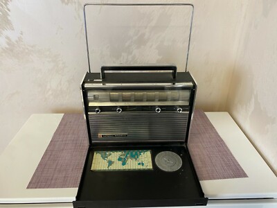 National Panasonic R3000 6 Band 12 Transistor Radio | Vintage