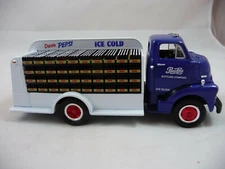 First Gear 1952 GMC Bottler's Truck "ICE COLD PEPSI"  NIB 1:34 19-1220