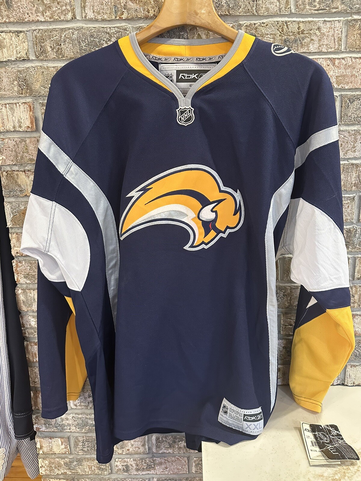 Picture 1 of 18