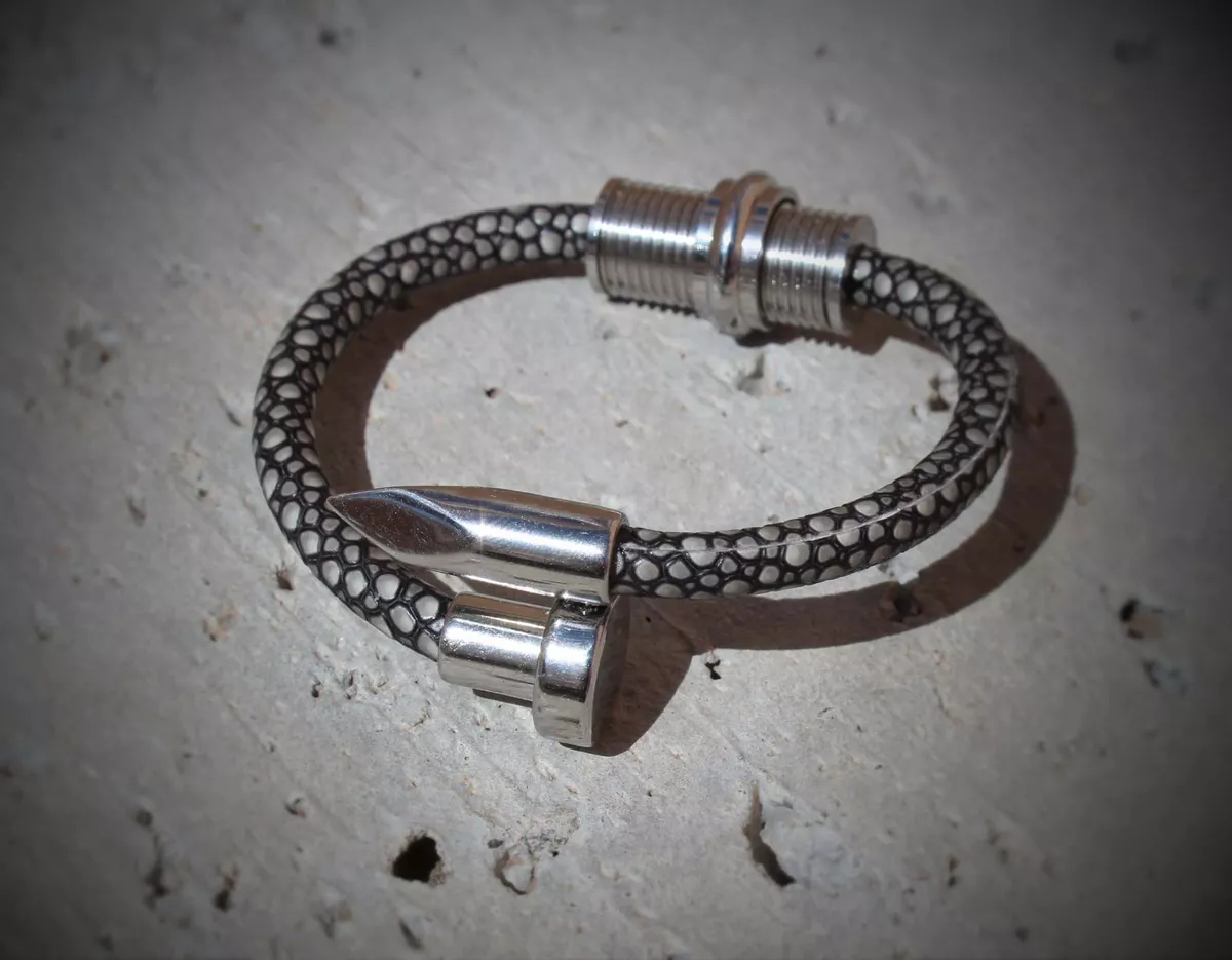 Nail screw best sale bracelet