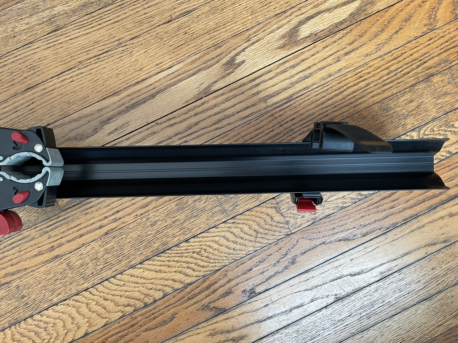 Yakima LockJaw Upright Rooftop Bike Carrier Rack + RoundBar Mounts eBay